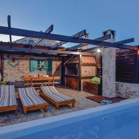 Stone Pietra With Pool ヴィラ Pridraga